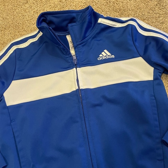 Adidas - Picture 2 of 3